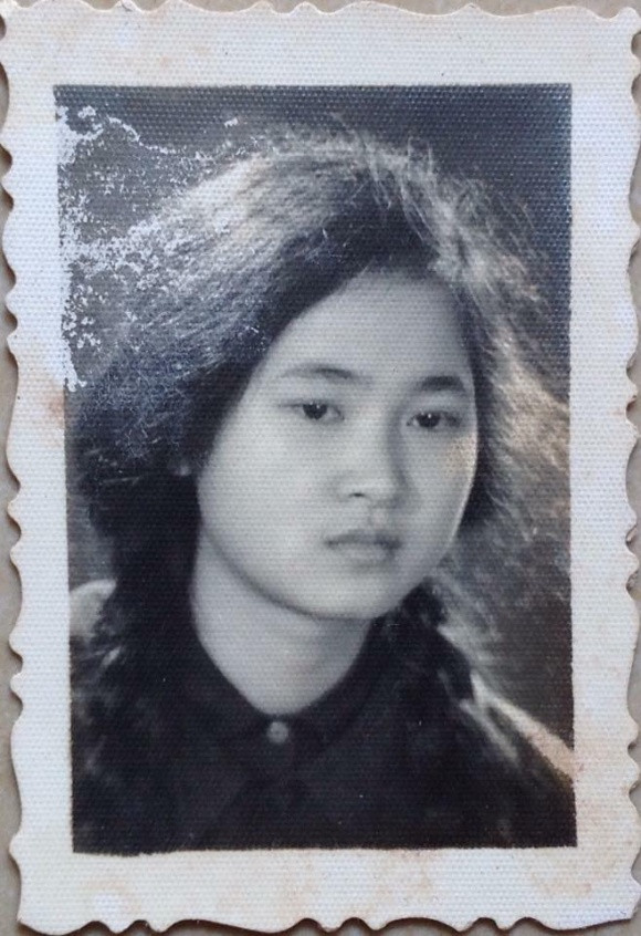 Bất ngờ ảnh 'ngố tàu' cách đây 40 năm của vợ chồng Lan Hương-Đỗ Kỷ ảnh 2