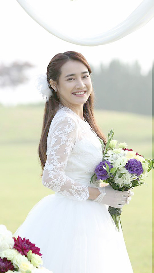 'Cô dâu tháng 9' Nhã Phương đẹp hút hồn với váy cưới ảnh 2