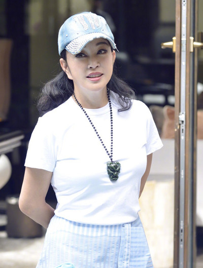 Lưu Hiểu Khánh tung ảnh 30 năm trước đẹp như mộng 'gây sốt' ảnh 7