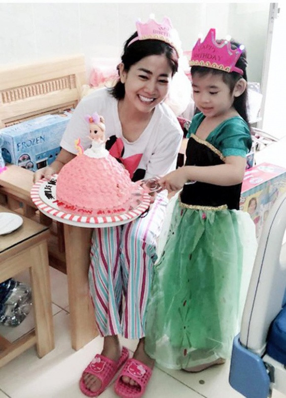 Tin vui mới nhất về con gái Mai Phương sau khi cô phát hiện bị bệnh ảnh 2