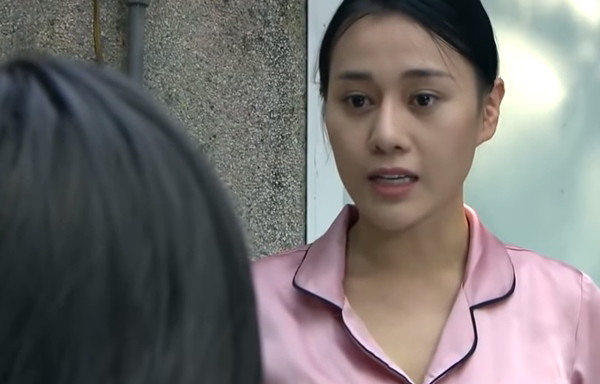 Lộ cảnh Quỳnh búp bê bật My 'sói', tiếp khách chuyên nghiệp ảnh 4