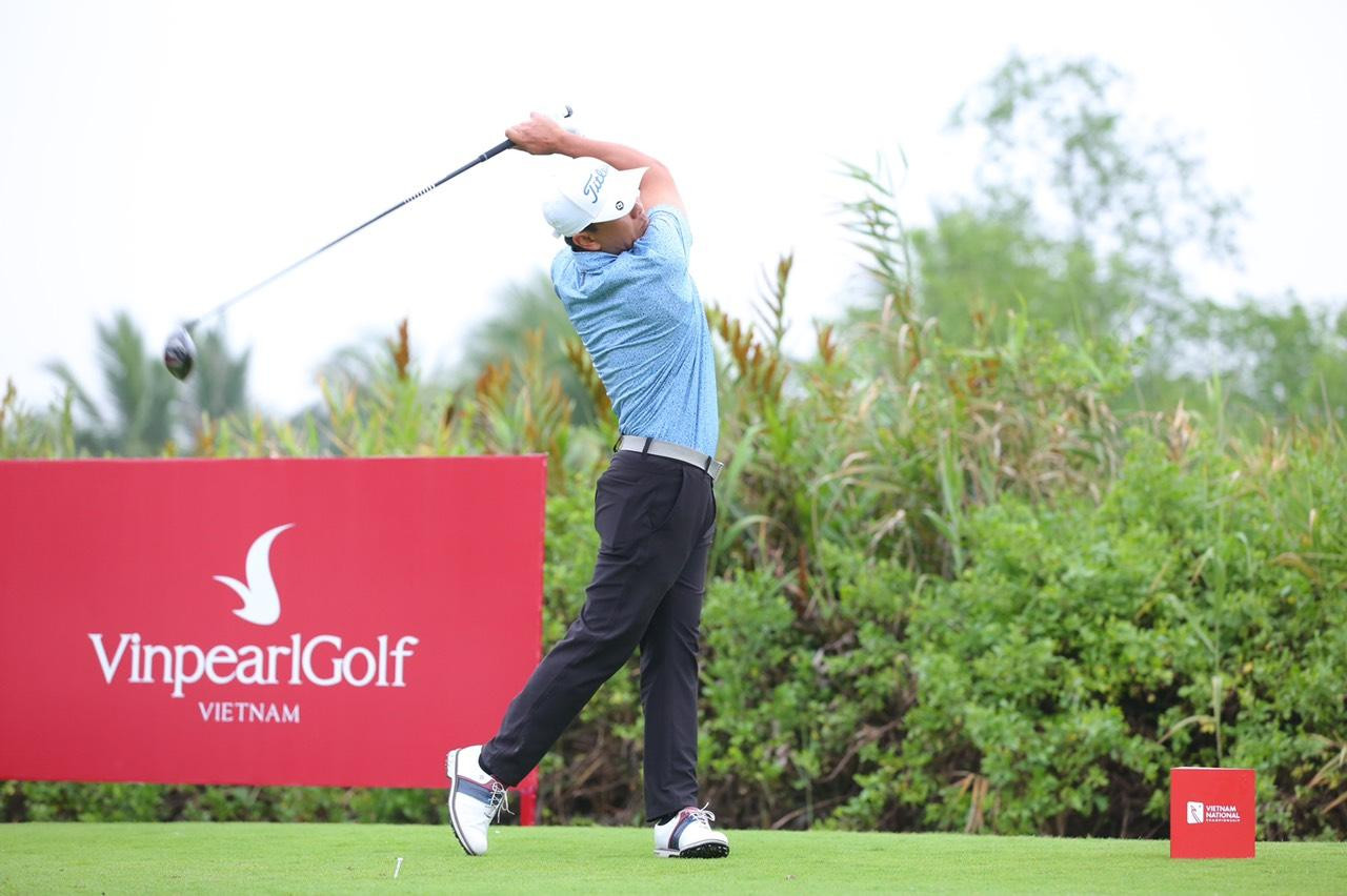 NÓNG: Xuất hiện hole in one đầu tiên tại Giải Vô địch Golf Quốc gia 2022 - Cúp VinFast ảnh 6