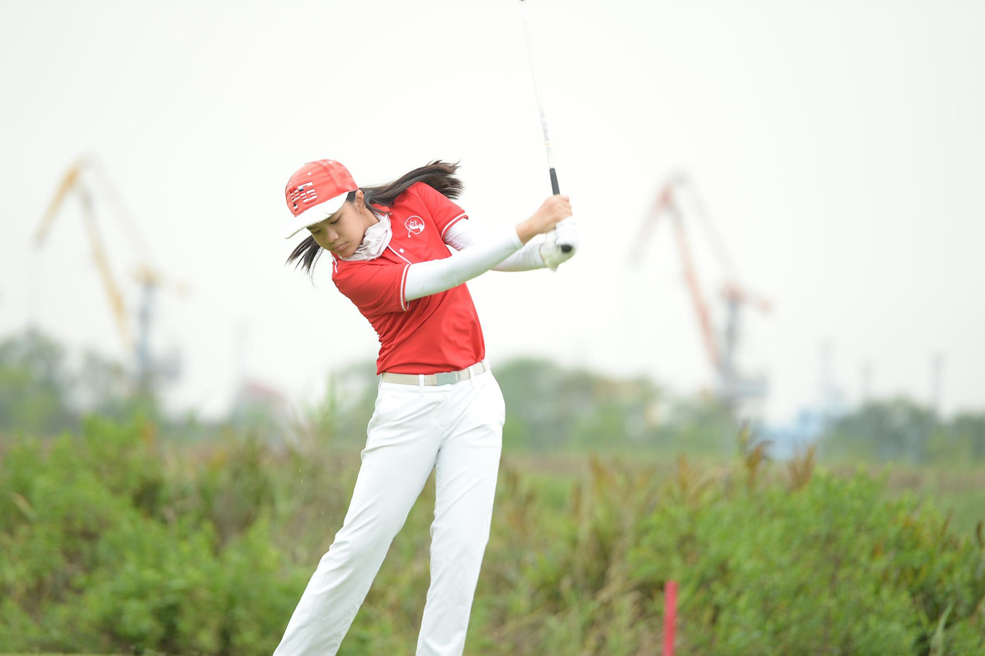 Golfer Phạm Minh Phong độc chiếm ngôi đầu ảnh 36