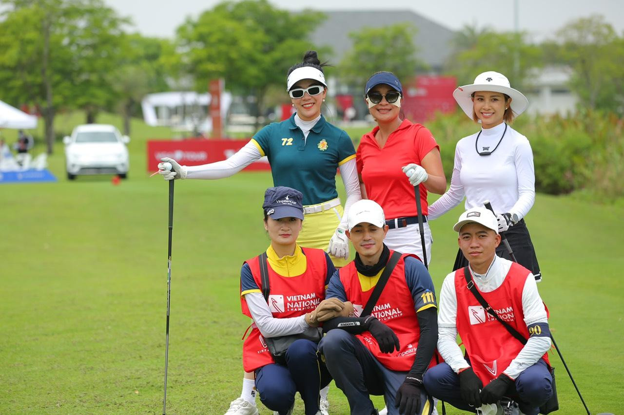 NÓNG: Xuất hiện hole in one đầu tiên tại Giải Vô địch Golf Quốc gia 2022 - Cúp VinFast ảnh 28