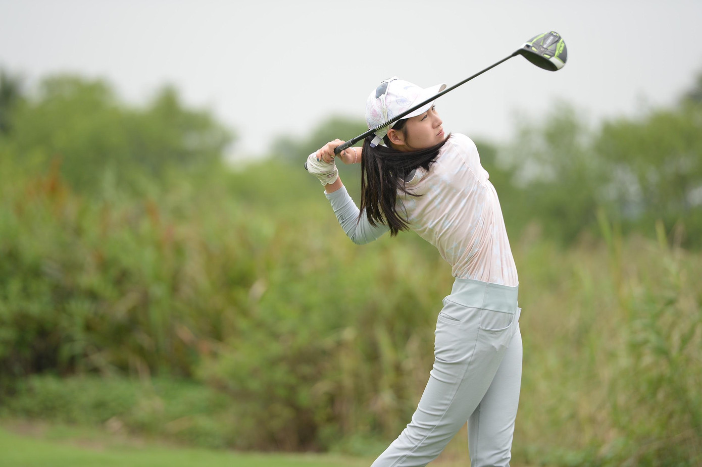 Golfer Phạm Minh Phong độc chiếm ngôi đầu ảnh 38