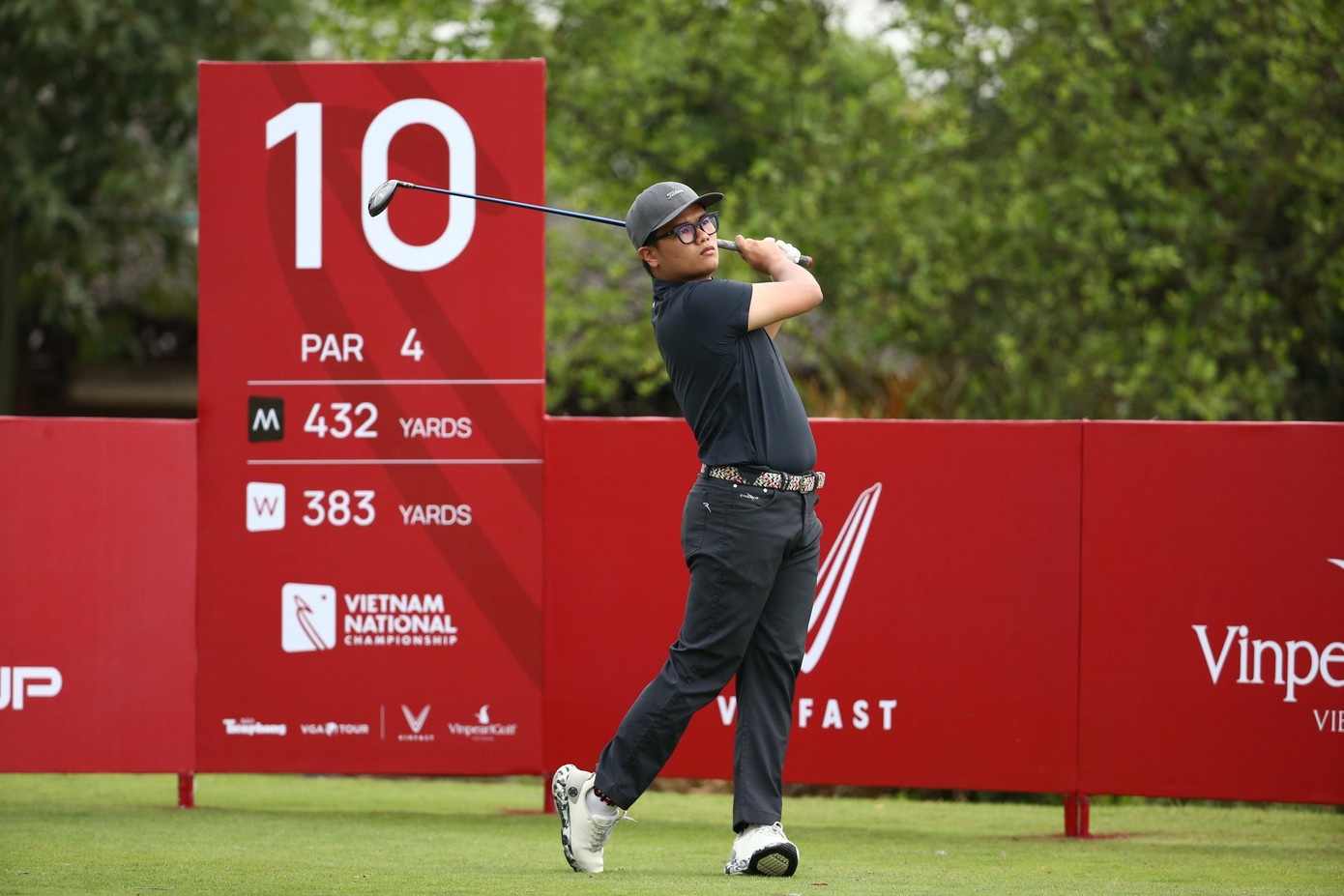 Golfer Phạm Minh Phong độc chiếm ngôi đầu ảnh 19