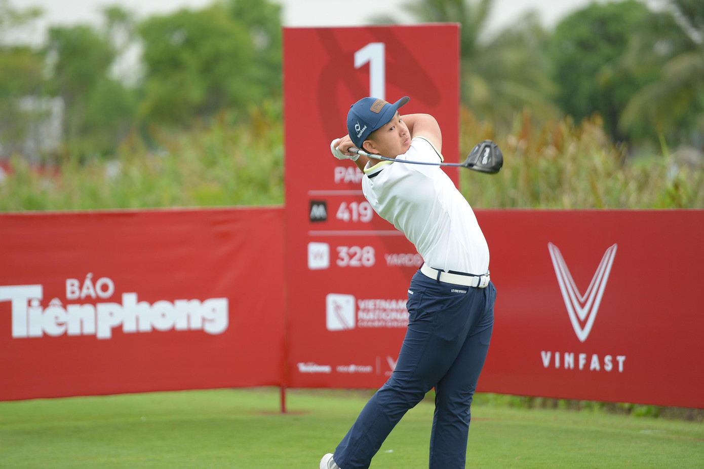 Golfer Phạm Minh Phong độc chiếm ngôi đầu ảnh 20