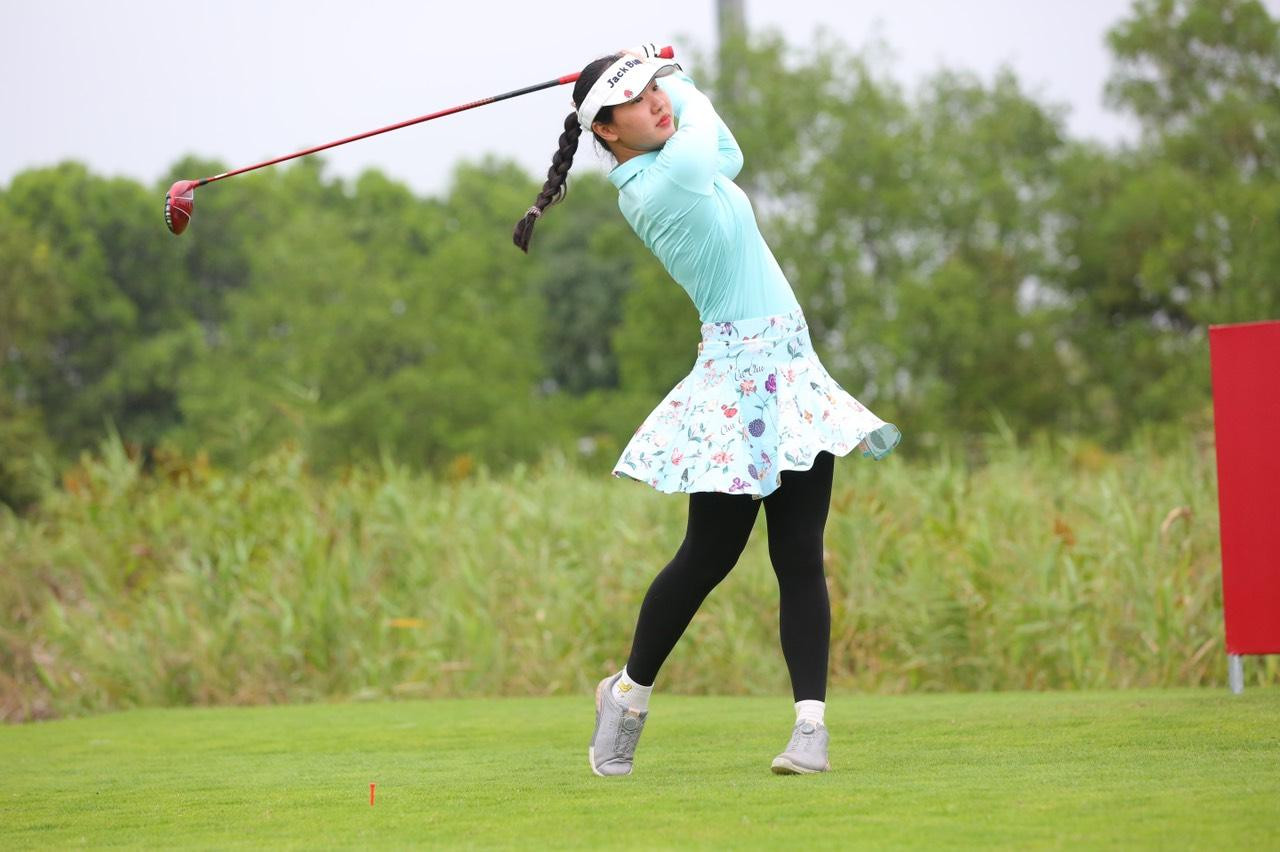 NÓNG: Thêm hole in one tại Giải Vô địch Golf Quốc gia 2022 - Cúp VinFast ảnh 21 NÓNG: Thêm hole in one tại Giải Vô địch Golf Quốc gia 2022 - Cúp VinFast ảnh 21