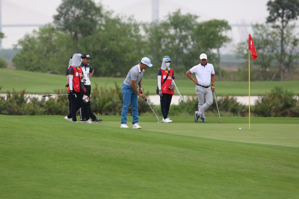 NÓNG: Xuất hiện hole in one đầu tiên tại Giải Vô địch Golf Quốc gia 2022 - Cúp VinFast ảnh 32