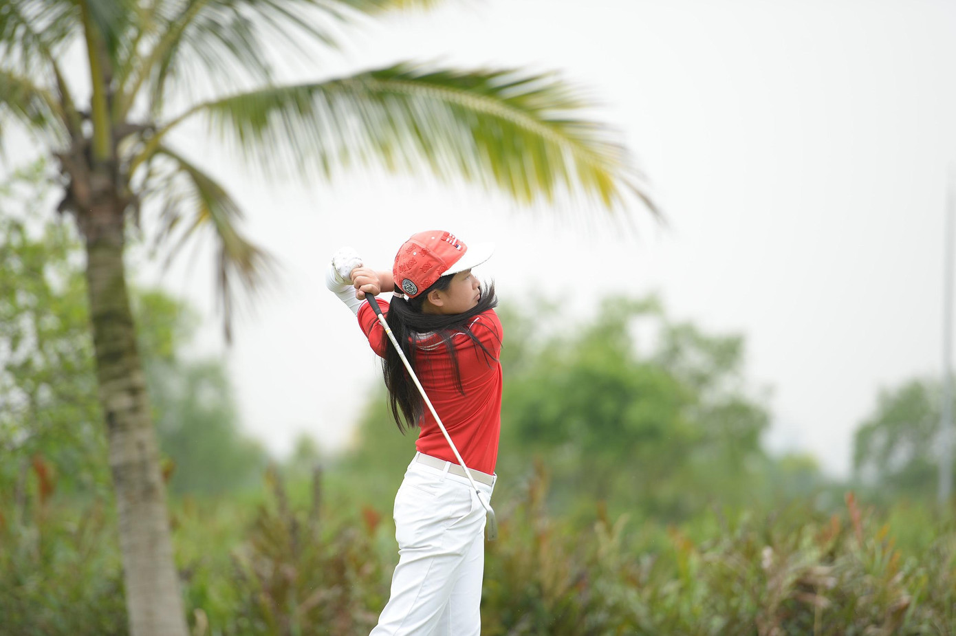 Golfer Phạm Minh Phong độc chiếm ngôi đầu ảnh 37