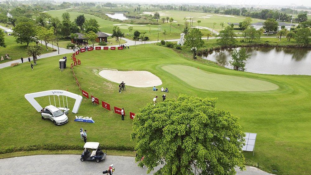 Ông Nguyễn Thái Dương - Phó Tổng thư kí Hiệp hội Golf Việt Nam, Giám đốc Giải Vô địch Golf Quốc gia 2022 - Cúp VinFast cho biết: Các chuyên gia khi sang Việt Nam đều đánh giá sân Vinpearl Golf Hải Phòng đủ tiêu chuẩn tổ chức các giải đấu tầm cỡ châu Á và quốc tế. Trong đó, sân Marsh có mức độ thách thức rất cao
