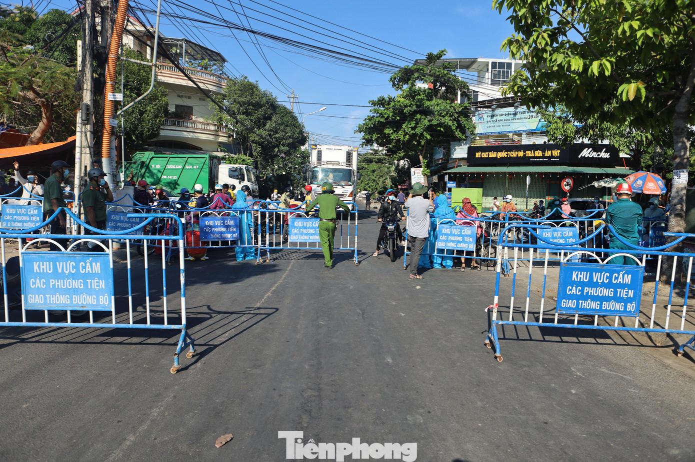 Khánh Hoà phong toả một khu có ca mắc COVID - 19 ở TP. Nha Trang. Ảnh L.H