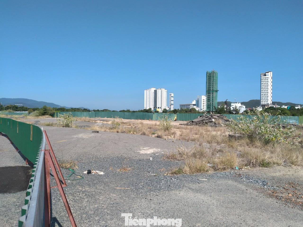 Quỹ "đất vàng" sân bay Nha Trang cũ dùng để hoàn vốn cho 3 dự án BT. Ảnh LỮ HỒ.