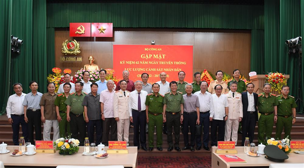 Các đại biểu dự buổi gặp mặt. Ảnh: BCA. Các đại biểu dự buổi gặp mặt. Ảnh: BCA.