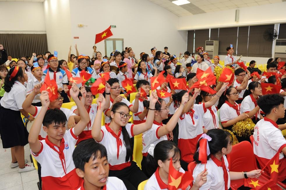 Có rất đông các bạn học sinh từ nhiều trường trên địa bàn Thành phố Hồ Chí Minh đến tham dự