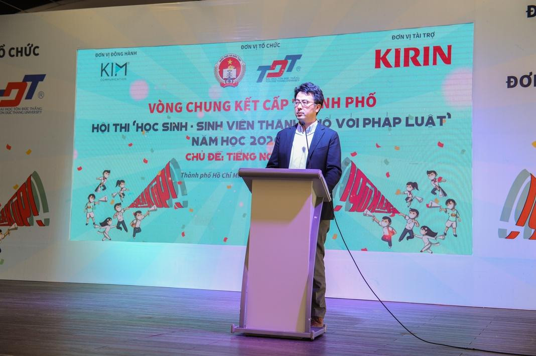 Ông Yutaka Ogami – Đại diện Tập đoàn KIRIN tại Việt Nam phát biểu tại buổi Chung kết