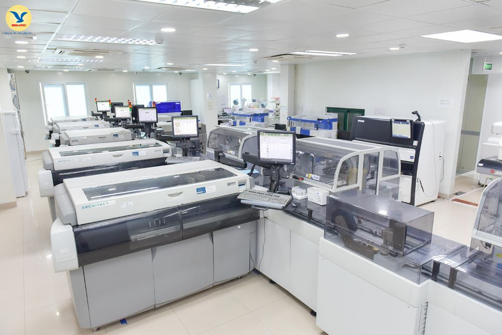 Kết quả xét nghiệm bảo đảm chính xác do được phân tích trên hệ thống máy tự động hoàn toàn tại MEDLATEC