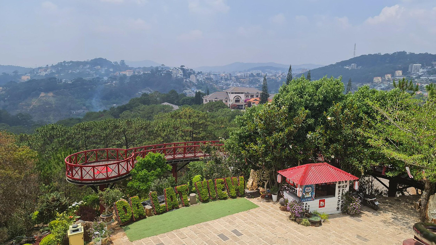 Đà Lạt với khung cảnh lãng mạn thu hút nhiều du khách trong những ngày này (ảnh: Đức Minh)