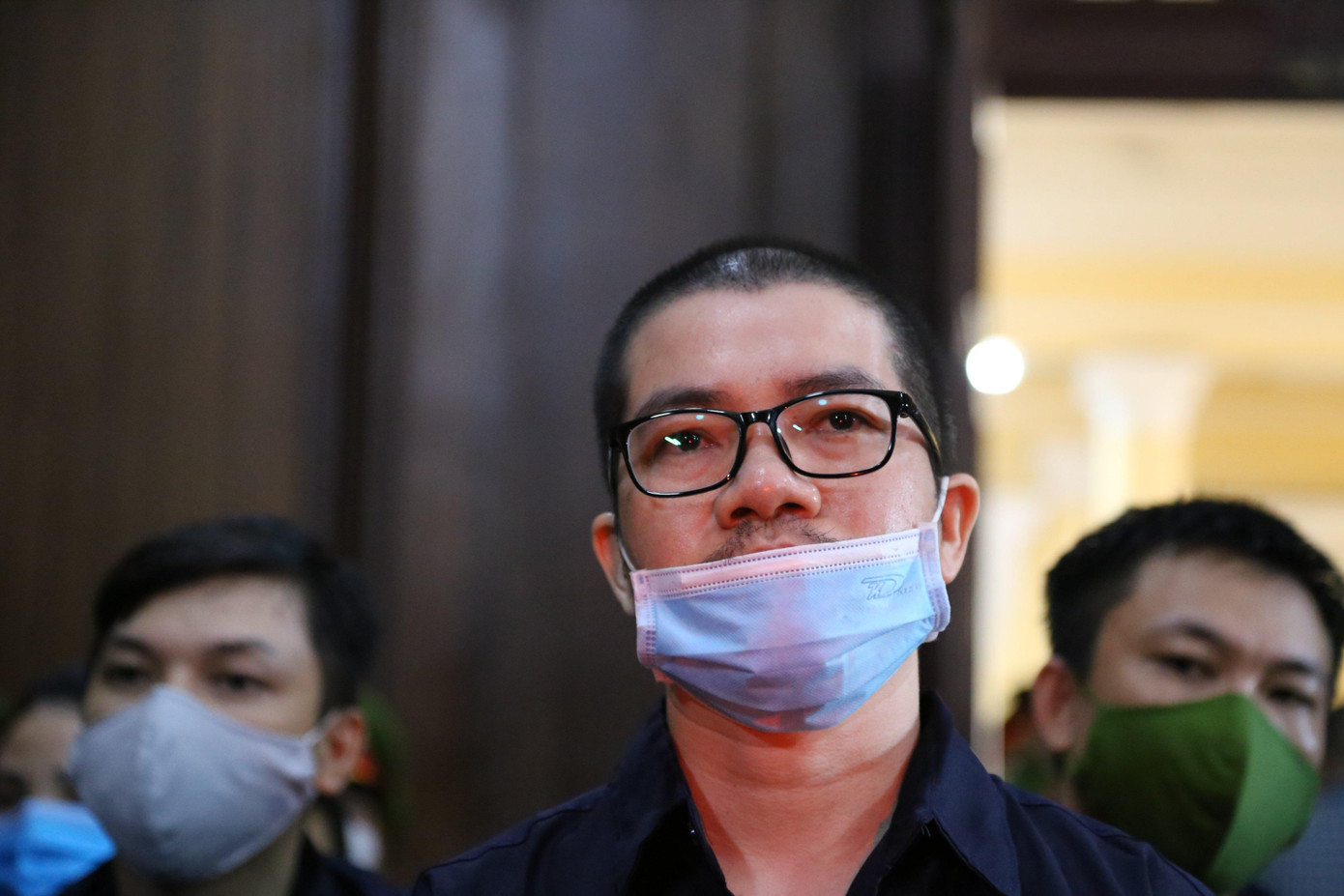 Nguyễn Thái Luyện tại phiên tòa.