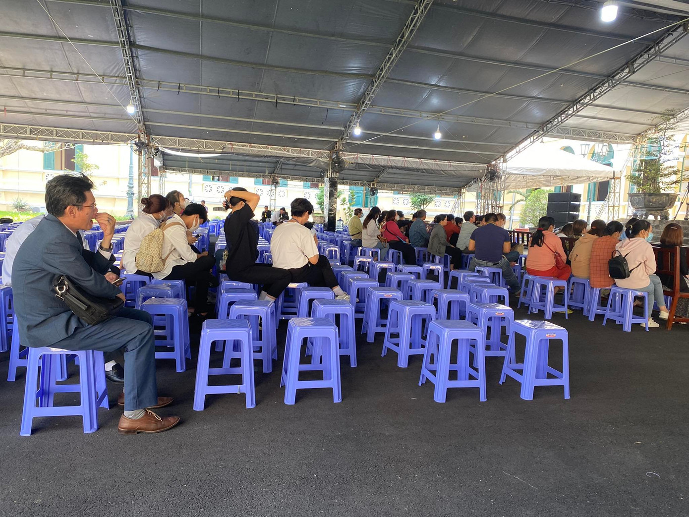 Bị hại trực tiếp theo dõi Tòa tuyên án sáng nay 29/12. Bị hại trực tiếp theo dõi Tòa tuyên án sáng nay 29/12.