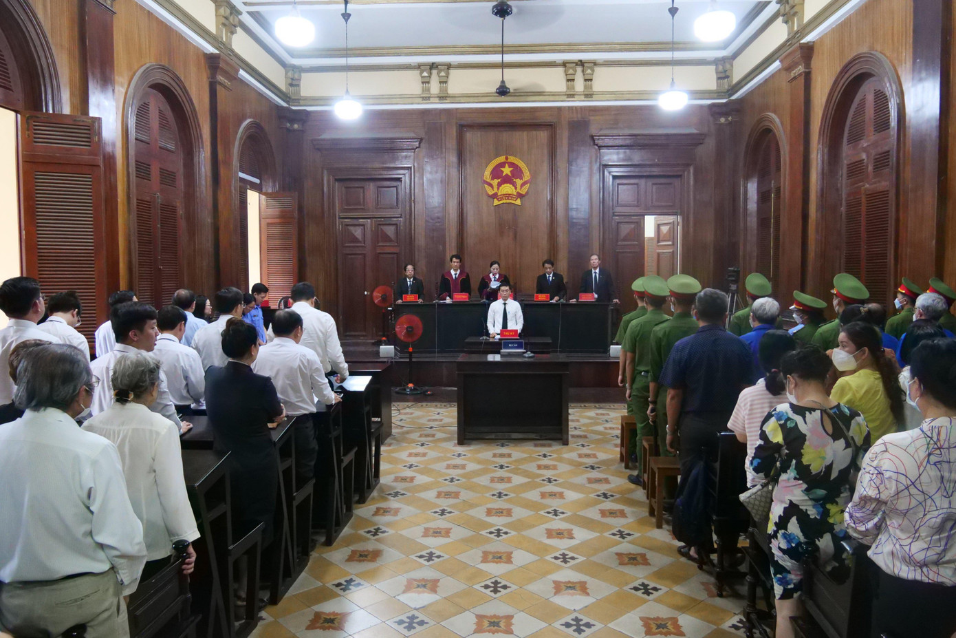 Thời điểm HĐXX tuyên án lúc 17h chiều nay 1/12.