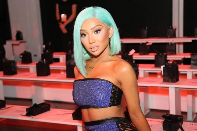Nikita Dragun bị giam ở nhà tù dành cho nam dù là người chuyển giới nữ. Ảnh: Getty Images. Nikita Dragun bị giam ở nhà tù dành cho nam dù là người chuyển giới nữ. Ảnh: Getty Images.