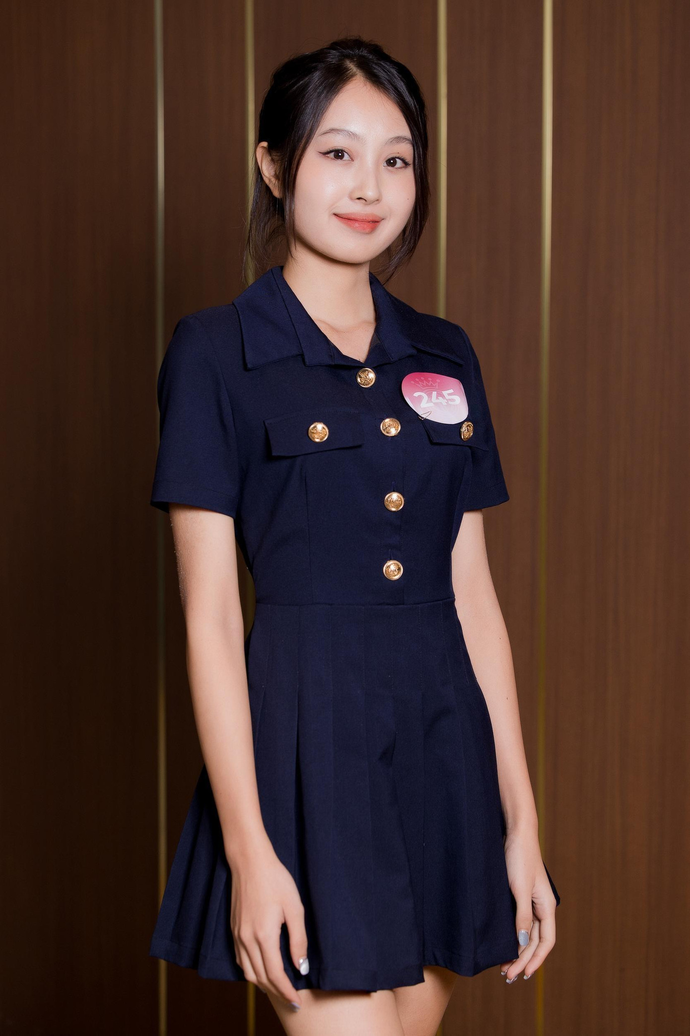 Phạm Giáng My là sinh viên Đại học Văn hóa Hà Nội. Cô vừa giành danh hiệu Người đẹp Hoa Lư 2022, đồng thời giành giải thưởng phụ Người đẹp mặc trang phục áo tắm đẹp nhất. Giáng My bày tỏ mong muốn mang tới Hoa hậu Việt Nam 2022 nguồn năng lượng của cô gái trẻ đầy nhiệt huyết và tích cực.