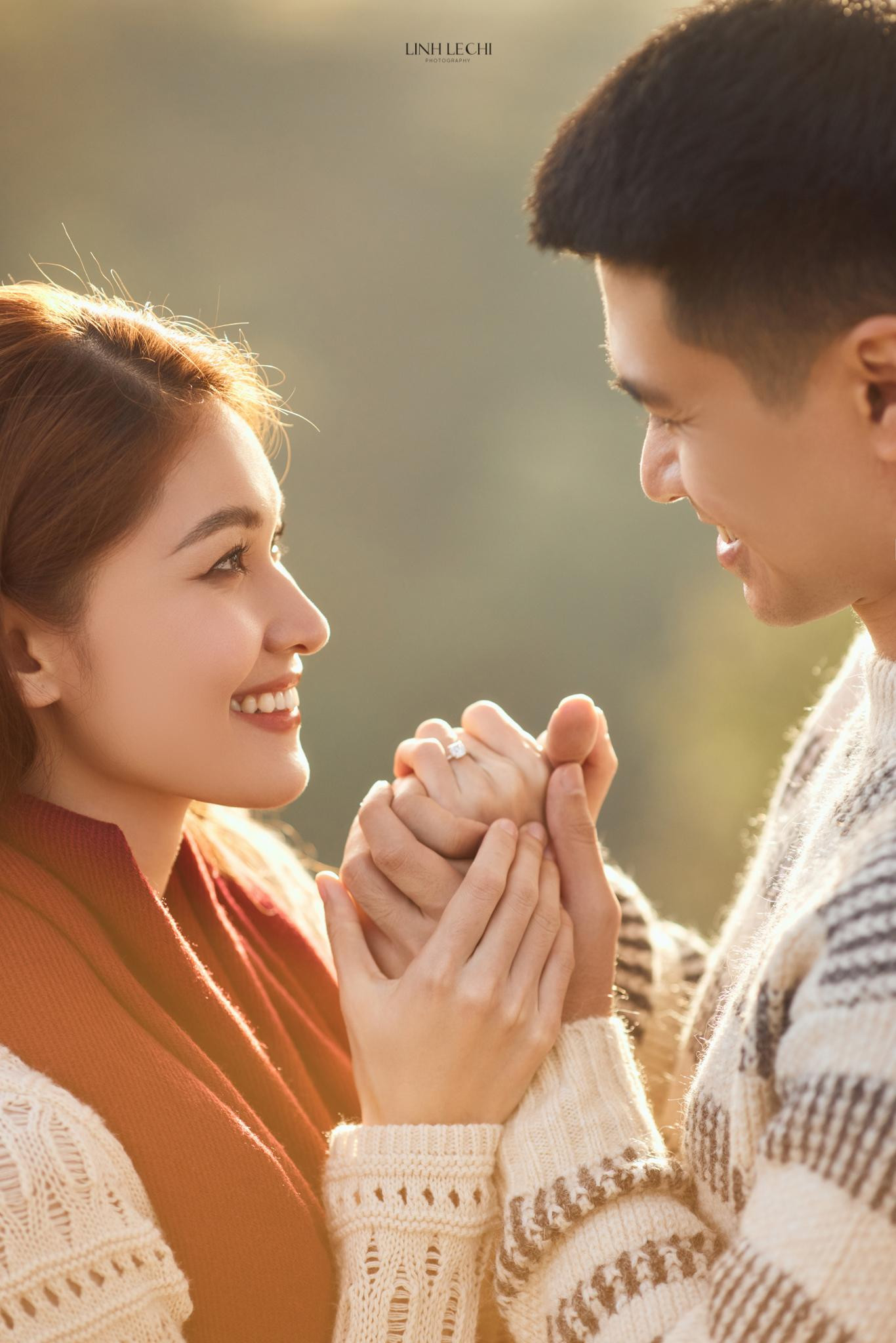 Thùy Dung giành danh hiệu Á hậu 2 cuộc thi Hoa hậu Việt Nam 2016 cùng thời điểm Đỗ Mỹ Linh và Ngô Thanh Thanh Tú. Trước đó, Thùy Dung từng đoạt giải Hoa khôi Đại học Ngoại thương 2015. Cô luôn nằm trong top những sinh viên có thành tích học tập và hoạt động phong trào nổi trội ở trường. Trong kỳ thi tốt nghiệp phổ thông, cô từng đạt điểm tuyệt đối môn Tiếng Anh và 9,5 điểm trong kỳ tuyển sinh đại học. Thùy Dung giành danh hiệu Á hậu 2 cuộc thi Hoa hậu Việt Nam 2016 cùng thời điểm Đỗ Mỹ Linh và Ngô Thanh Thanh Tú. Trước đó, Thùy Dung từng đoạt giải Hoa khôi Đại học Ngoại thương 2015. Cô luôn nằm trong top những sinh viên có thành tích học tập và hoạt động phong trào nổi trội ở trường. Trong kỳ thi tốt nghiệp phổ thông, cô từng đạt điểm tuyệt đối môn Tiếng Anh và 9,5 điểm trong kỳ tuyển sinh đại học.