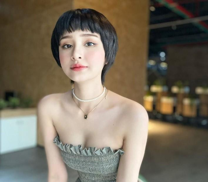 Hiền Hồ bị hủy show vì khán giả phản ứng mạnh mẽ.