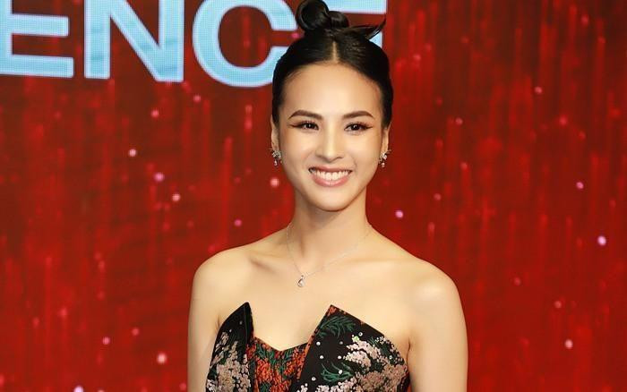 Quỳnh Nga sở hữu IELTS 7.5.