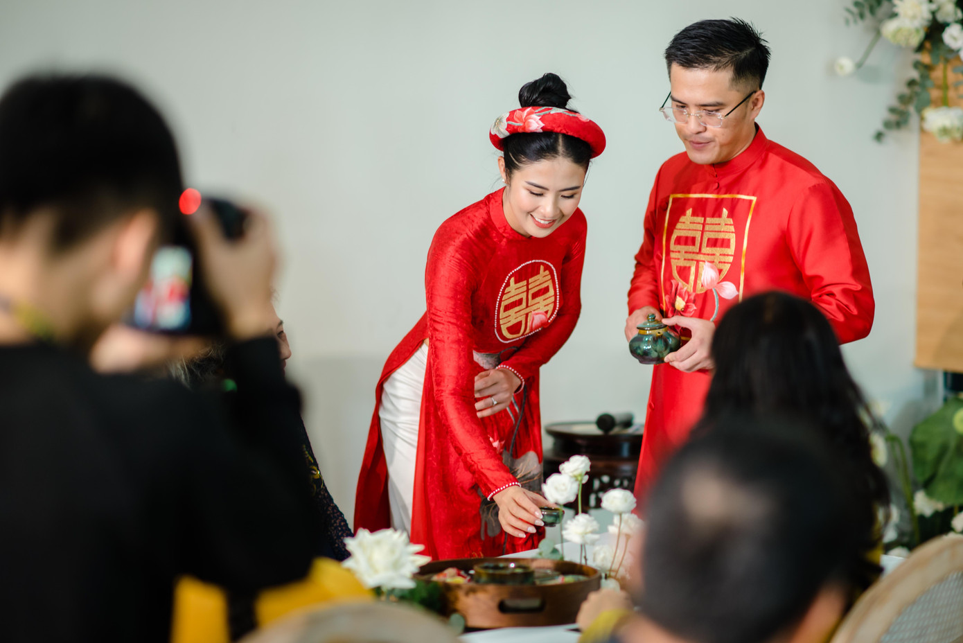 Cả hai có 11 năm quen biết và hẹn hò trước khi đi đến quyết định về chung một nhà. Cả hai có 11 năm quen biết và hẹn hò trước khi đi đến quyết định về chung một nhà.