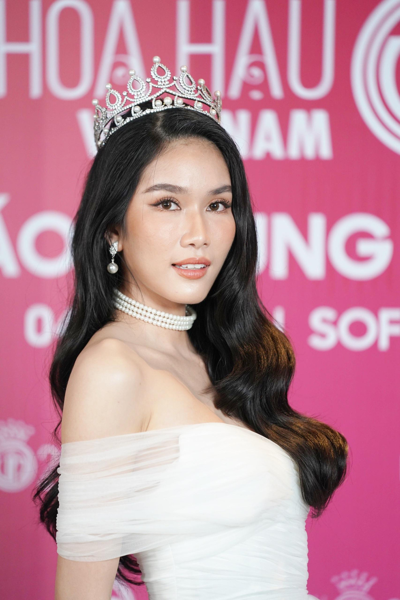 Cuối tháng 11, Á hậu Phương Anh lên đường sang Nhật Bản dự thi Hoa hậu Quốc tế. Phương Anh cho biết cô đã có sự chuẩn bị kỹ lưỡng cho cuộc thi và đã sẵn sàng tâm thế nhập cuộc. Ngày 5/11, Phương Anh nhận sash đại diện Việt Nam tại Hoa hậu Quốc tế năm nay. Cô nhận được đánh giá cao từ cộng đồng sắc đẹp trong nước cũng như quốc tế. Phương Anh được dự đoán vào top 10 và xếp vị trí thứ 8.