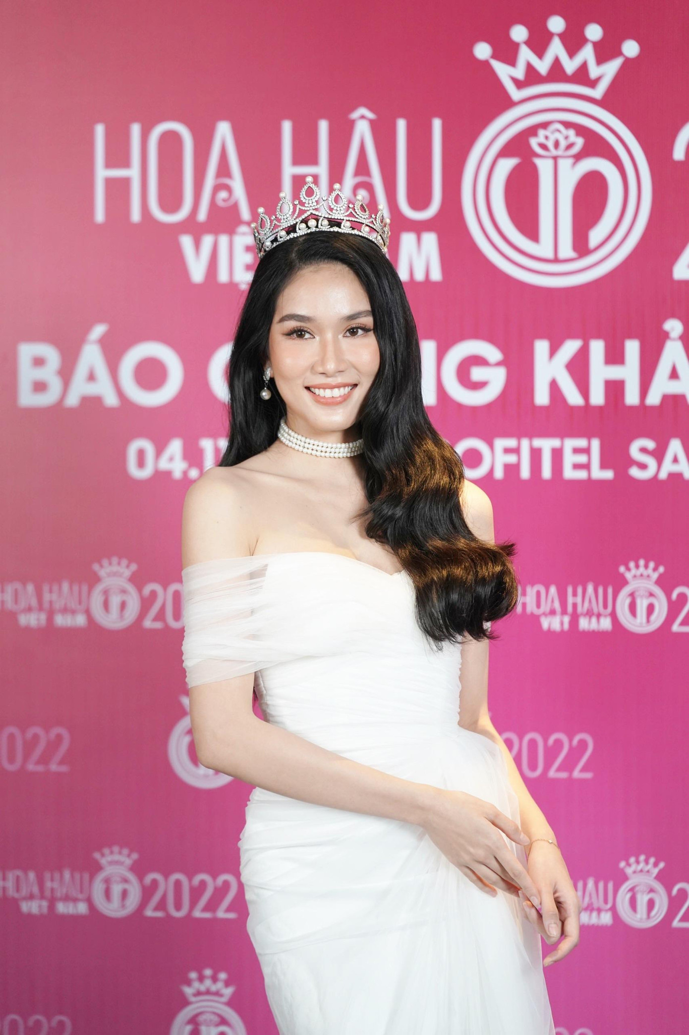 Có chiều cao 1,77 m và số đo ba vòng ấn tượng 87-61-93 cm cùng nền tảng học vấn nổi trội, Á hậu Phương Anh đang được khán giả đặt kỳ vọng tại cuộc thi Hoa hậu Quốc tế.