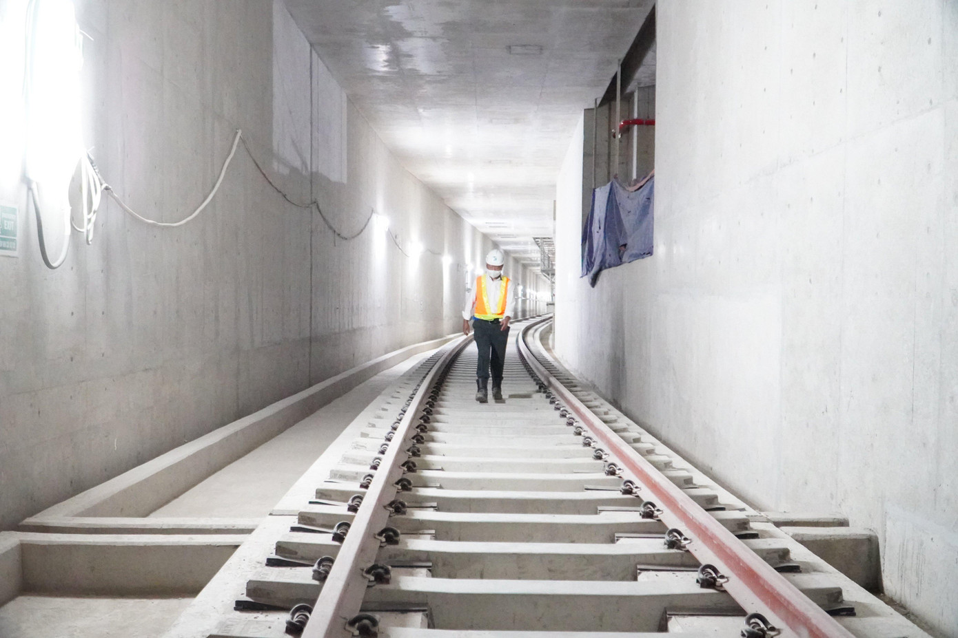 Đoạn metro đi ngầm trong lòng đất đã cơ bản hoàn thành công tác xây dựng cơ bản Đoạn metro đi ngầm trong lòng đất đã cơ bản hoàn thành công tác xây dựng cơ bản