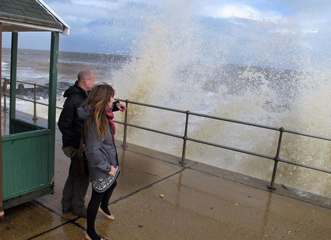 Chính phủ Anh đã đưa ra cảnh báo với khu vực bờ biển phía đông của nước Anh. Ảnh: Rex