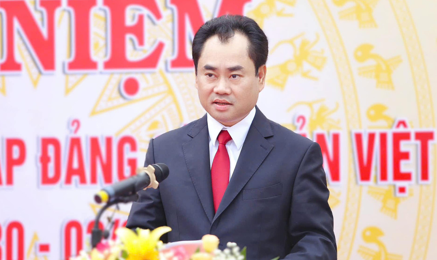 Bí thư Tỉnh ủy Thái Nguyên Trịnh Việt Hùng phát biểu tại buổi lễ. Bí thư Tỉnh ủy Thái Nguyên Trịnh Việt Hùng phát biểu tại buổi lễ.