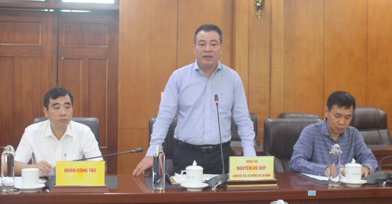 Đoàn công tác Ban quản lý Dự án đường Hồ Chí Minh (Bộ Xây dựng) làm việc với tỉnh Cao Bằng. Đoàn công tác Ban quản lý Dự án đường Hồ Chí Minh (Bộ Xây dựng) làm việc với tỉnh Cao Bằng.