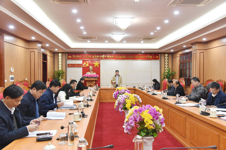 Buổi họp Tiểu ban Văn kiện Đại hội đại biểu Đảng bộ tỉnh Bắc Kạn khóa XIII.