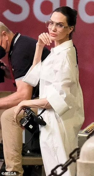 Salma Hayek và Angelina Jolie hợp tác với nhau lần hai sau "bom tấn" siêu anh hùng "The Eternals" của nhà Marvel.