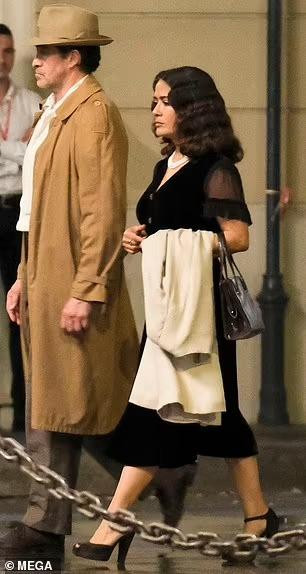 Salma Hayek và Angelina Jolie hợp tác với nhau lần hai sau "bom tấn" siêu anh hùng "The Eternals" của nhà Marvel.