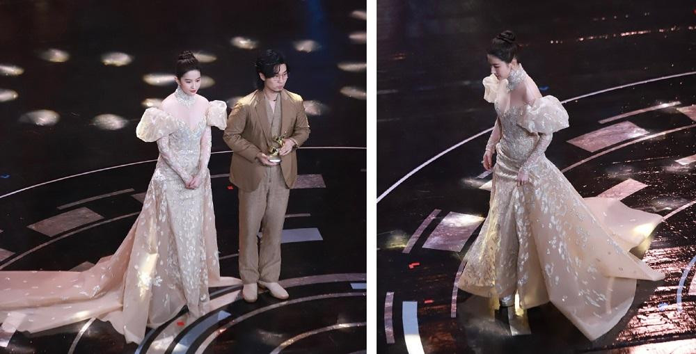 Lưu Diệc Phi tham dự sự kiện với tư cách khách mời danh dự. Cô là người trao cúp cho giải &quot;Đạo diễn mới xuất sắc&quot;.