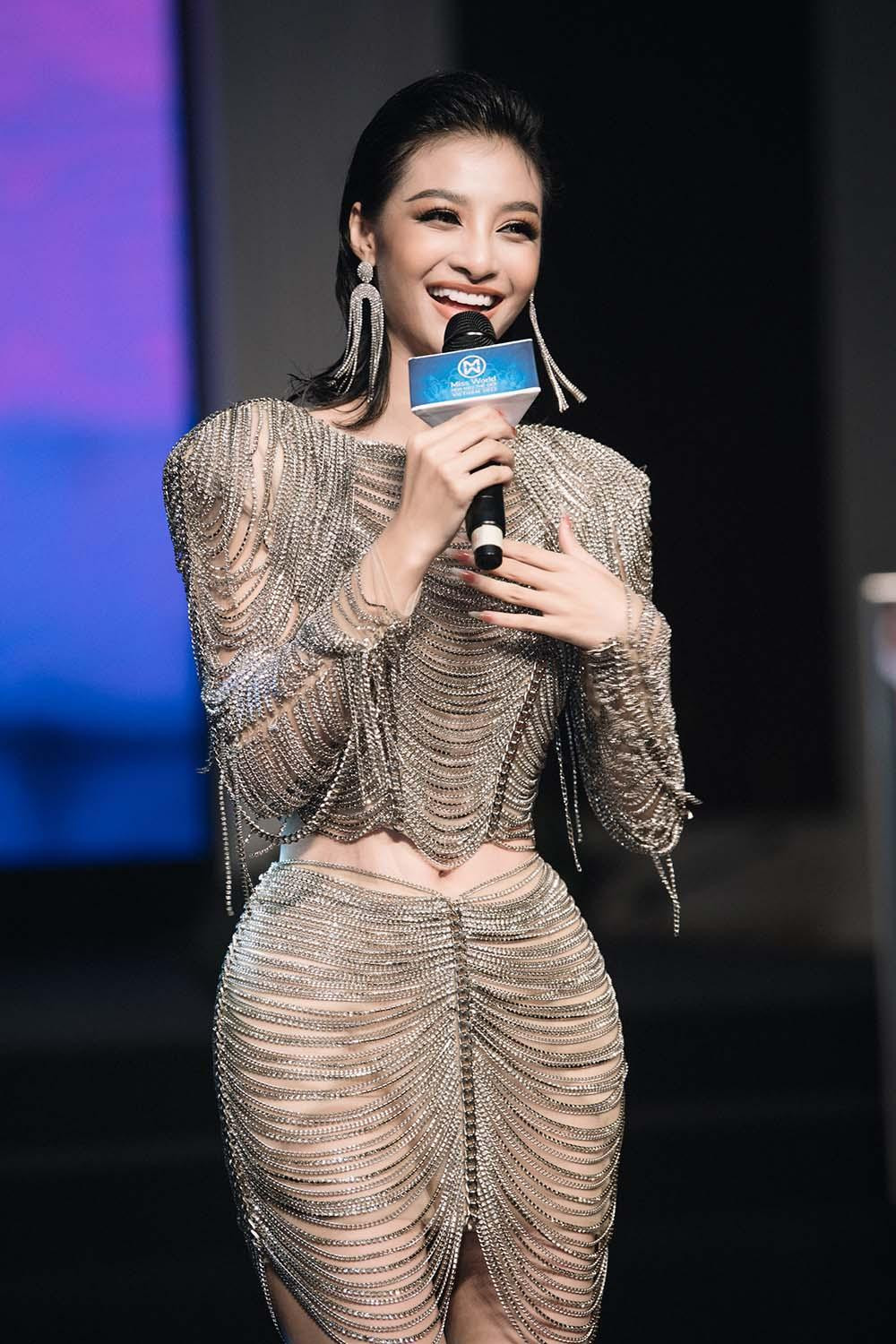 Á hậu Kiều Loan.