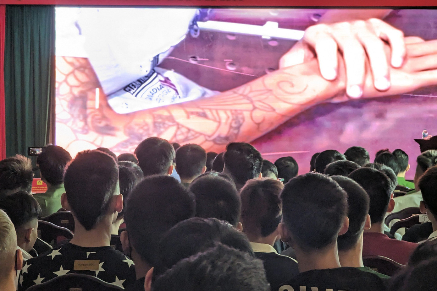 Nhiều em vướng vòng lao lý ở lứa tuổi học sinh.