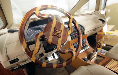 Lóa mắt với bộ sưu tập ôtô gỗ tự chế của thợ mộc Mỹ ảnh 3