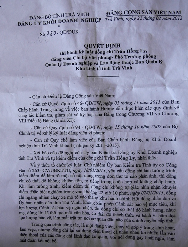 Quyết định khai trừ khỏi Đảng đối với bà Trần Hồng Ly của Đảng ủy khối Doanh nghiệp tỉnh Trà Vinh. 
