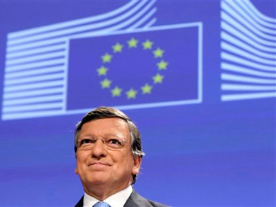 Ngày 12-10, Chủ tịch Ủy ban châu Âu Jose Manuel Barroso phát biểu với báo giới: Từ 6 thành viên ban đầu, EU nay có 27 nước, trở thành tấm gương về sự đoàn kết và hội nhập. Ảnh: AP