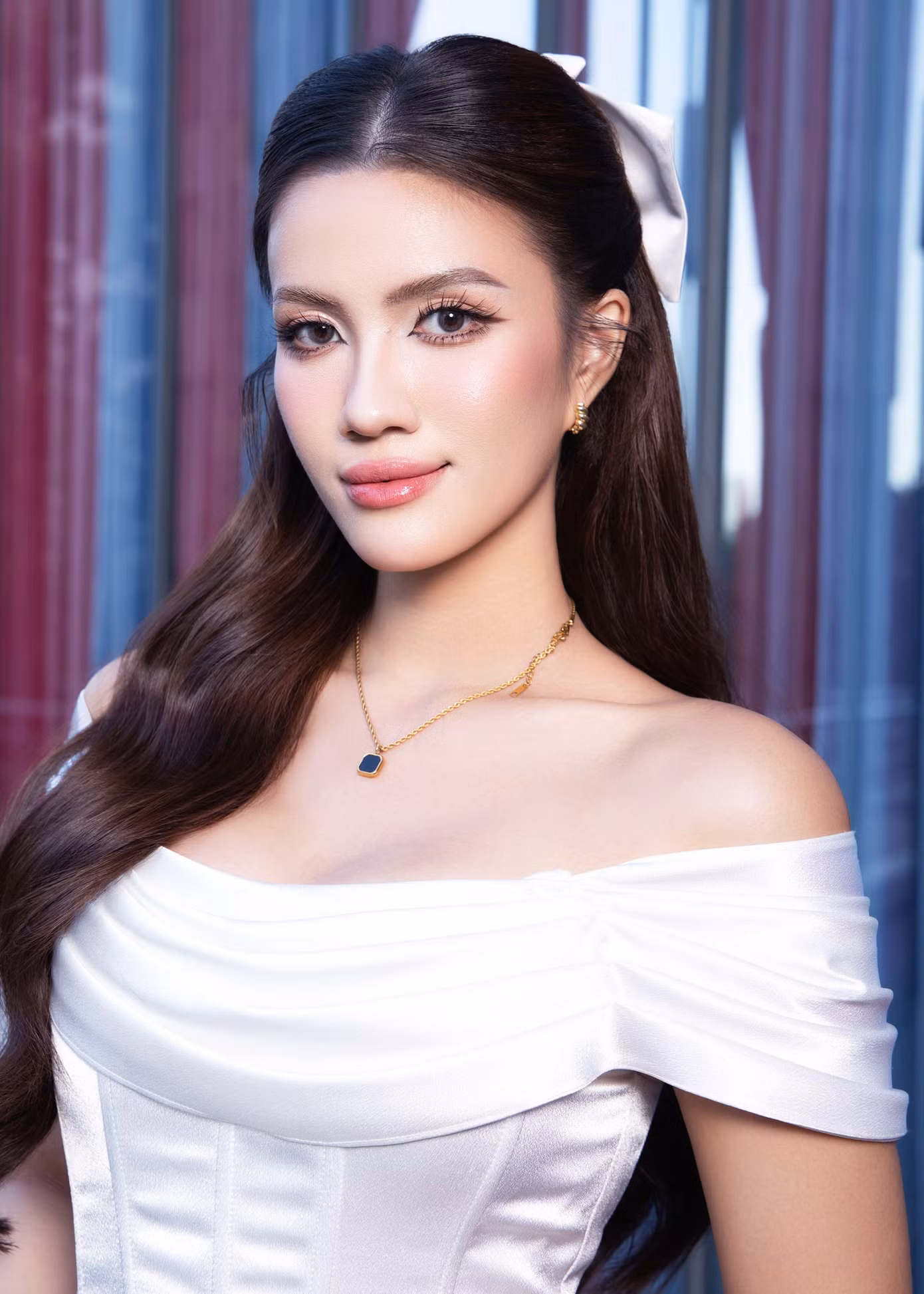 Với nụ cười rạng rỡ và ánh mắt đầy tự tin, Minh Nhàn sẵn sàng viết tiếp hành trình sắc đẹp bằng chính bản lĩnh và đam mê của mình. Với nụ cười rạng rỡ và ánh mắt đầy tự tin, Minh Nhàn sẵn sàng viết tiếp hành trình sắc đẹp bằng chính bản lĩnh và đam mê của mình.