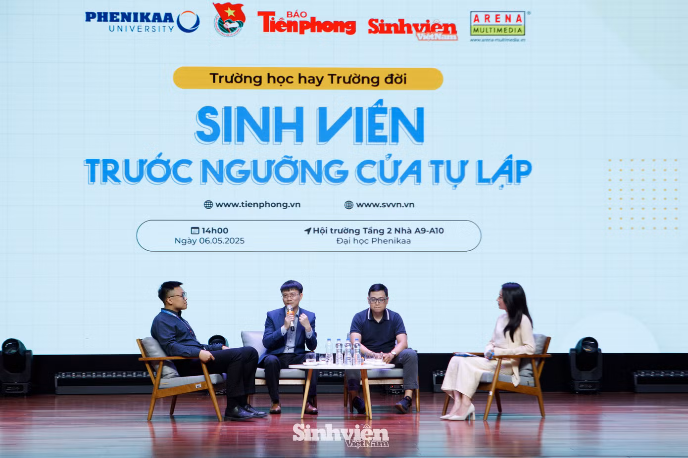 Các diễn giả nhấn mạnh tầm quan trọng của kỹ năng mềm, khả năng thích nghi, đặc biệt là tự học suốt đời để tạo sự khác biệt và phát triển bền vững.