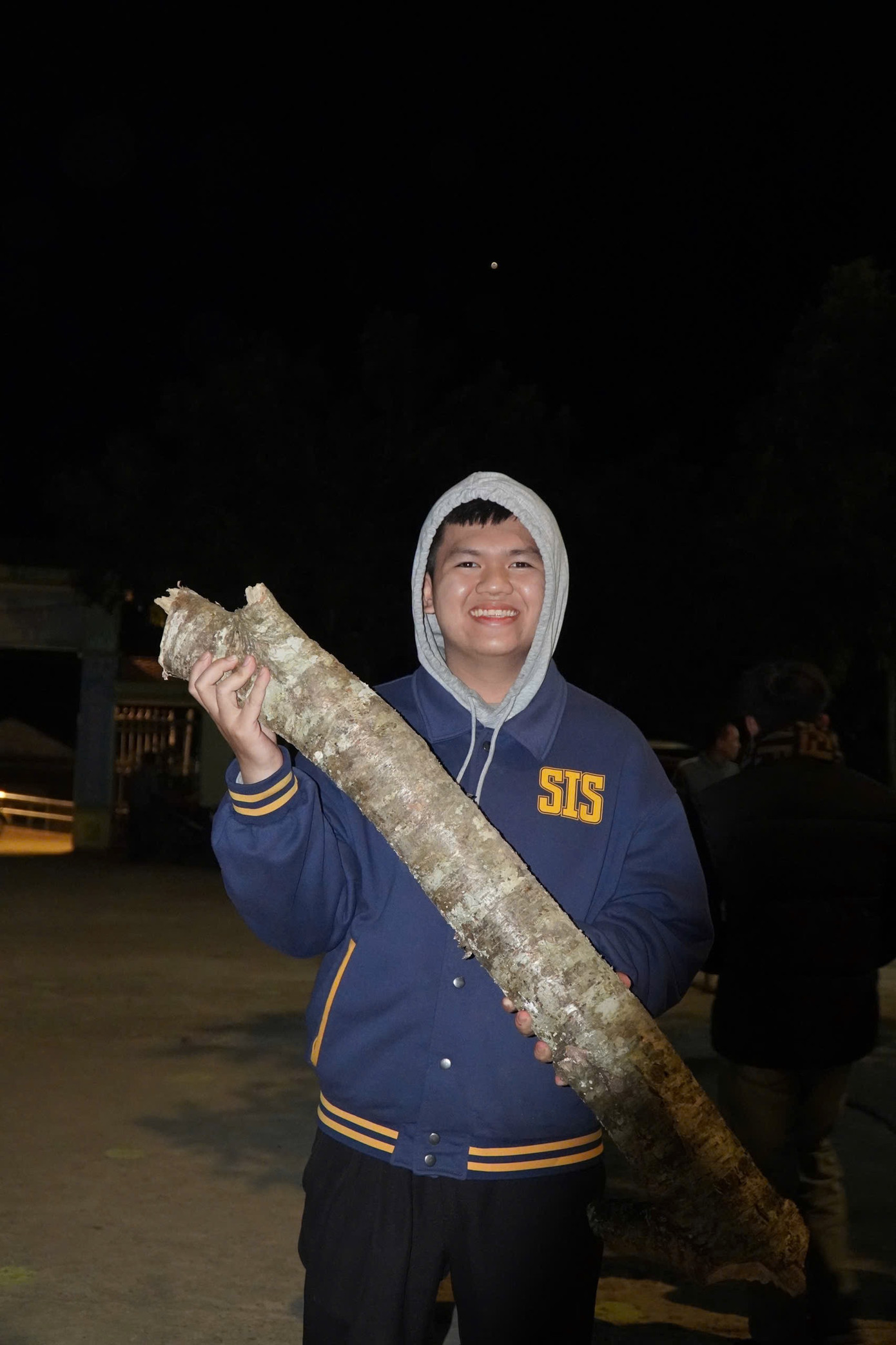 Ngô Việt Bắc, sinh viên Trường Khoa học Liên ngành và Nghệ thuật, tham gia chiến dịch tình nguyện Đông ấm tại tỉnh Lai Châu.