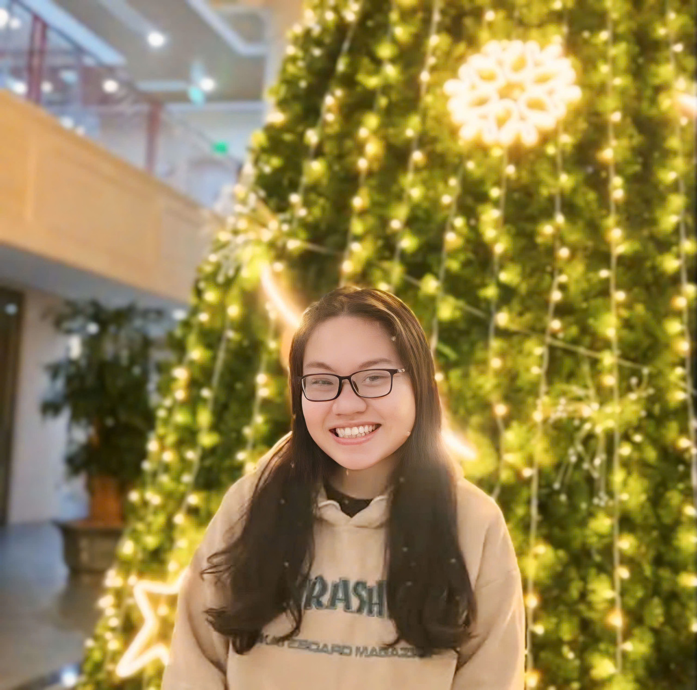 Nguyễn Mai Phương là du học sinh đang theo học thạc sĩ tại Nanyang Technological University - Singapore. Nguyễn Mai Phương là du học sinh đang theo học thạc sĩ tại Nanyang Technological University - Singapore.